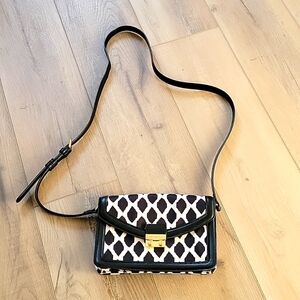 Vera Bradley "Tess" Purse in Ikat Spots Pattern